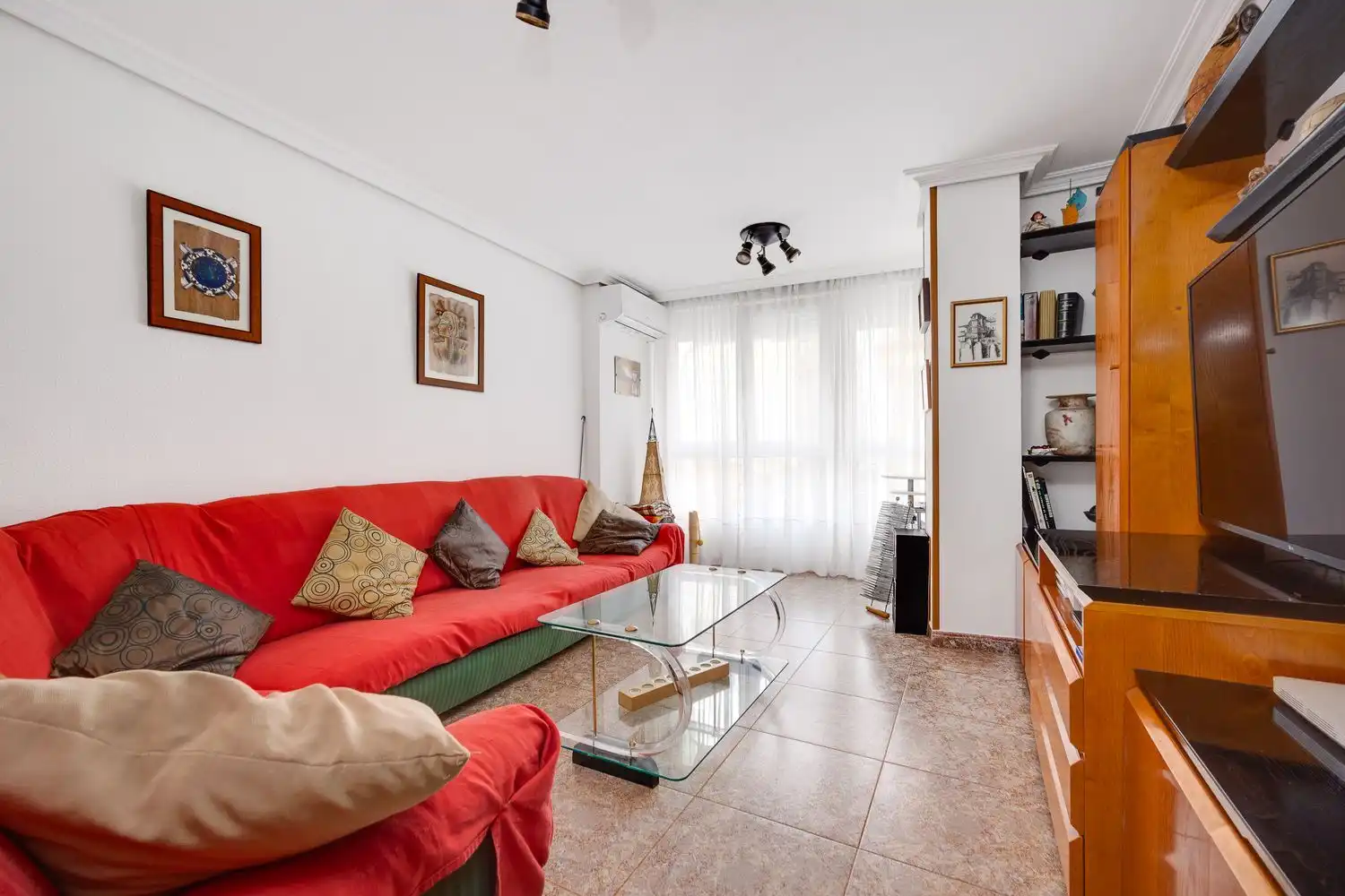 Flat with terrace for sale in Calle José Martínez Ruiz Azorín 56