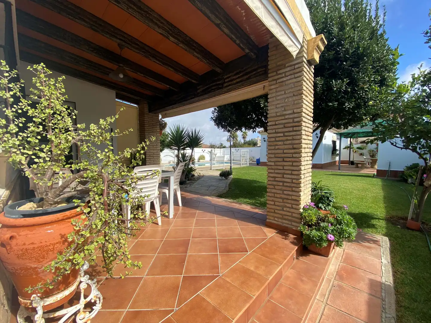 Jardín de Casa o chalet en venta en Chiclana de la Frontera con Aire acondicionado, Calefacción y Piscina