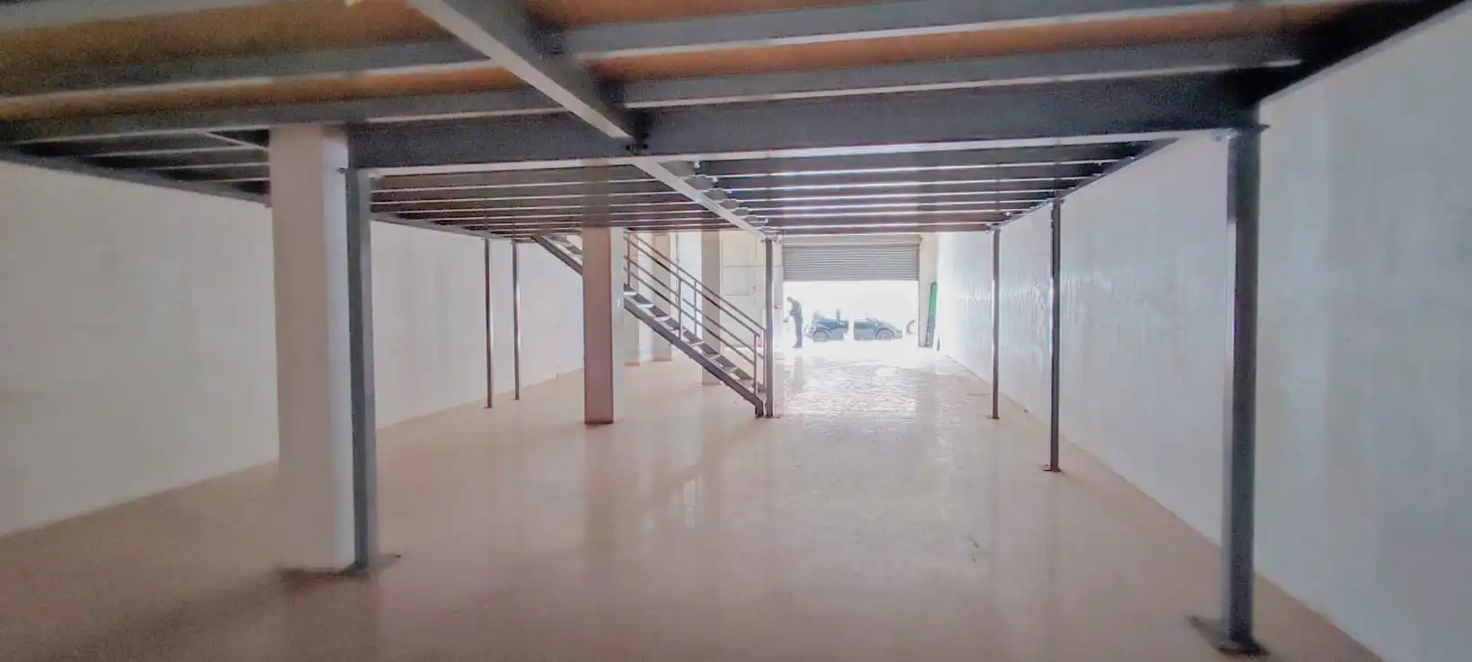 Local en venta en Mataró con Alarma