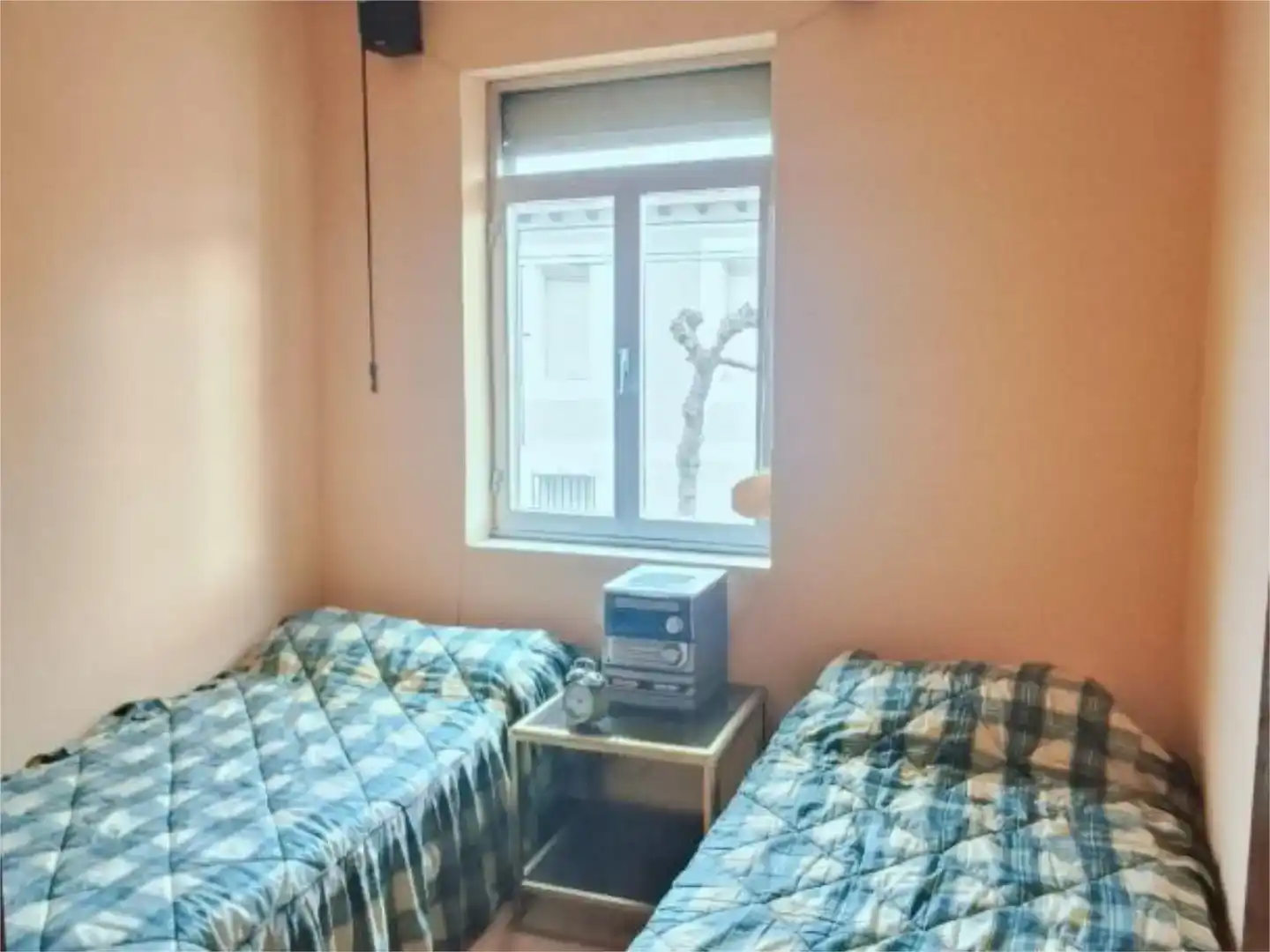 Schlafzimmer von Wohnung zur Miete in Valdeolea mit Parkett, Abstellraum und Möbliert