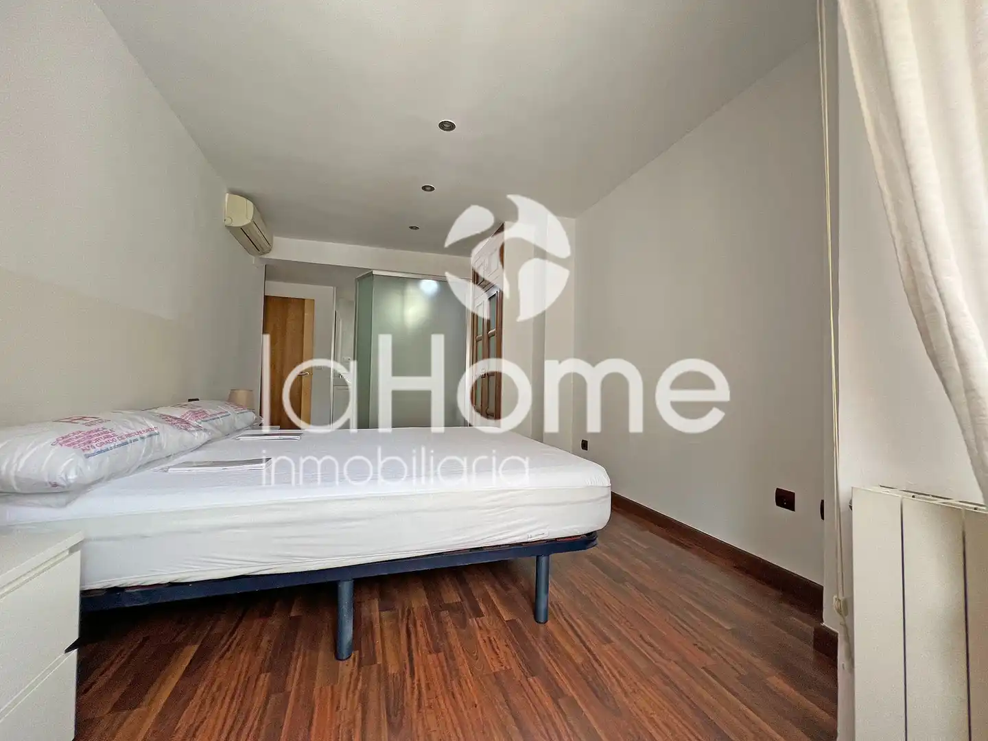 Habitación de Piso de alquiler en Valencia con Aire acondicionado, Calefacción y Parquet