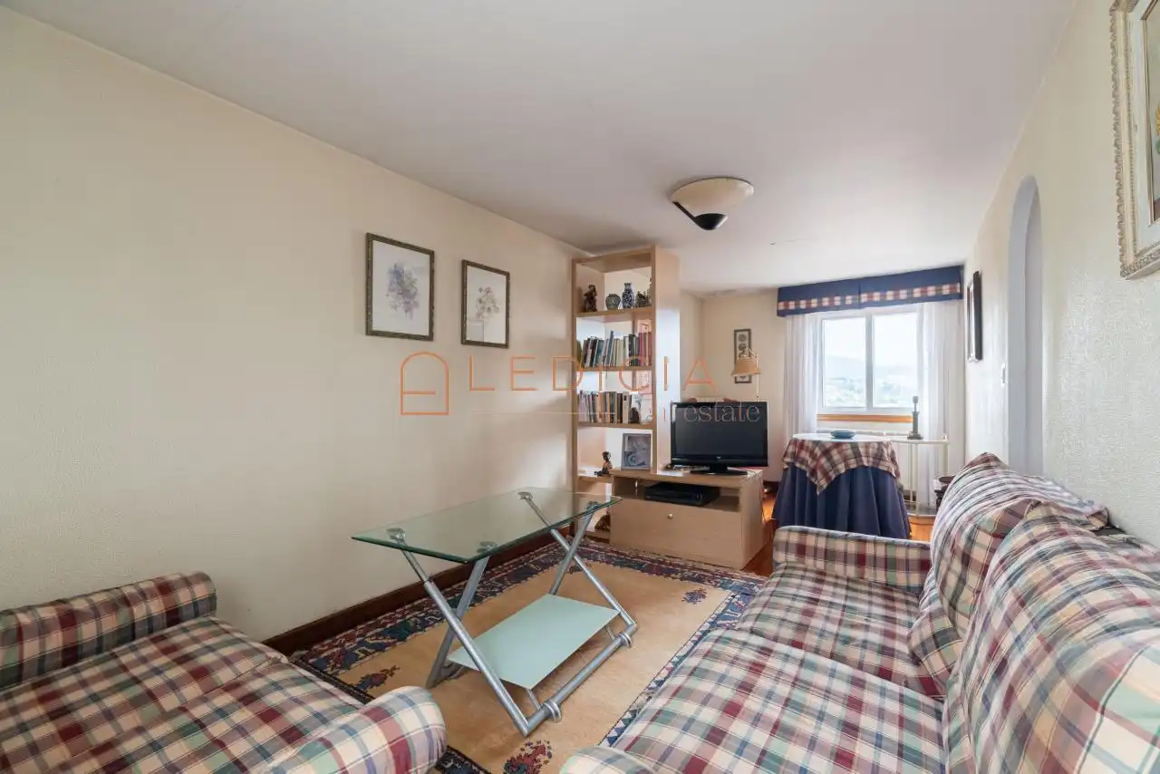 Living room of Houses for sale in Vigo   with Heating, Terrace and Storage room