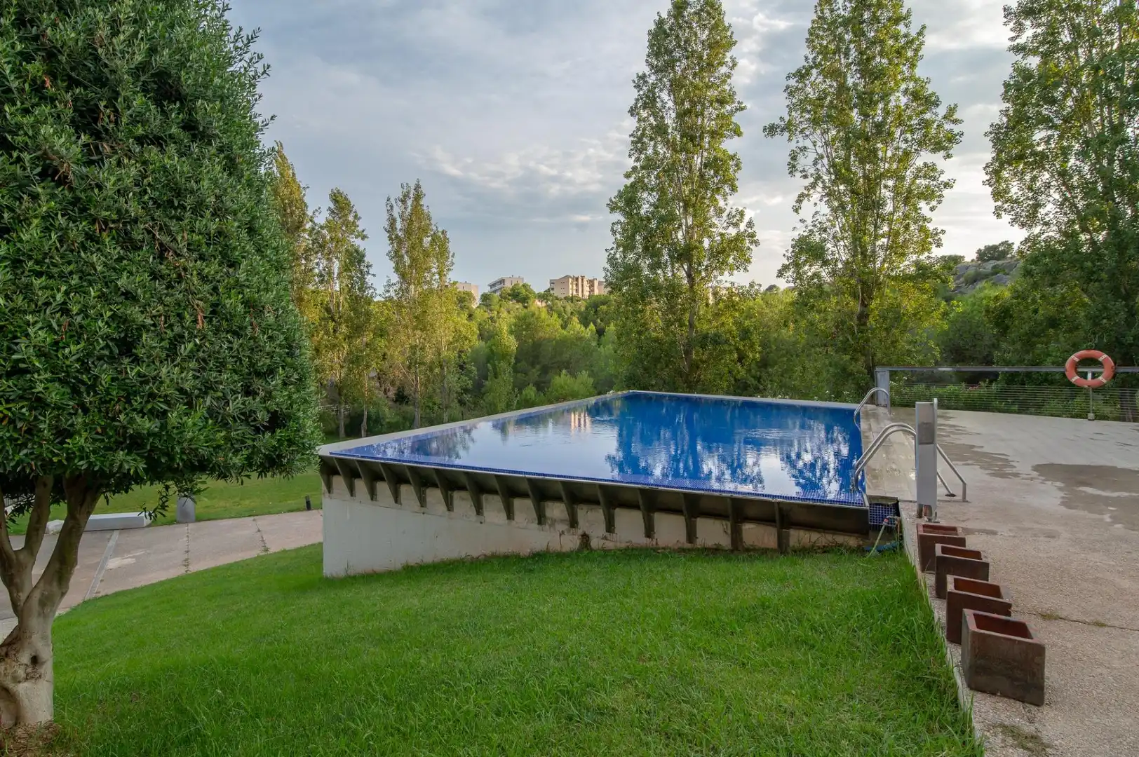 Piscina de Apartament en venda en Oropesa del Mar / Orpesa amb Aire condicionat, Jardí privat i Terrassa
