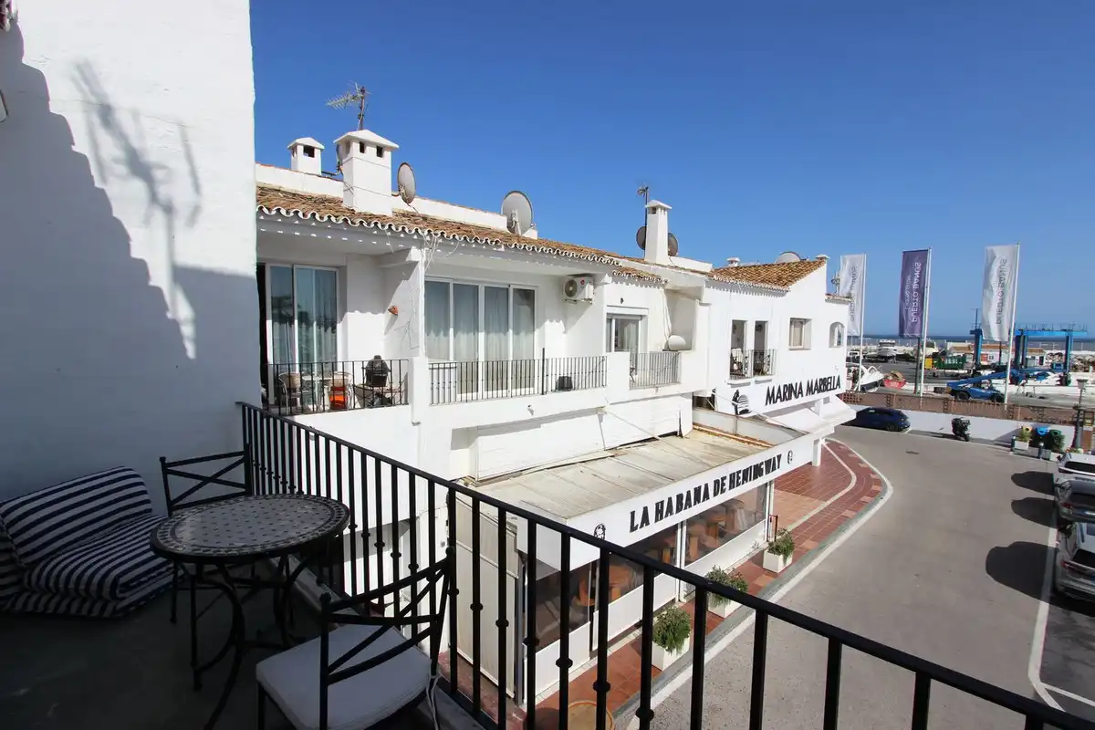 Flat for sale in Puerto Banús