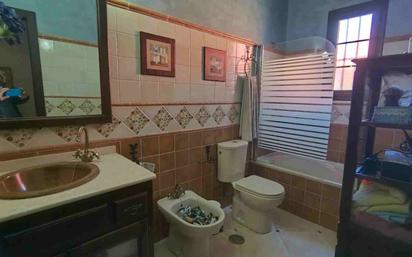 Bathroom of Single-family semi-detached for sale in Pilas  with Air Conditioner, Terrace and Storage room