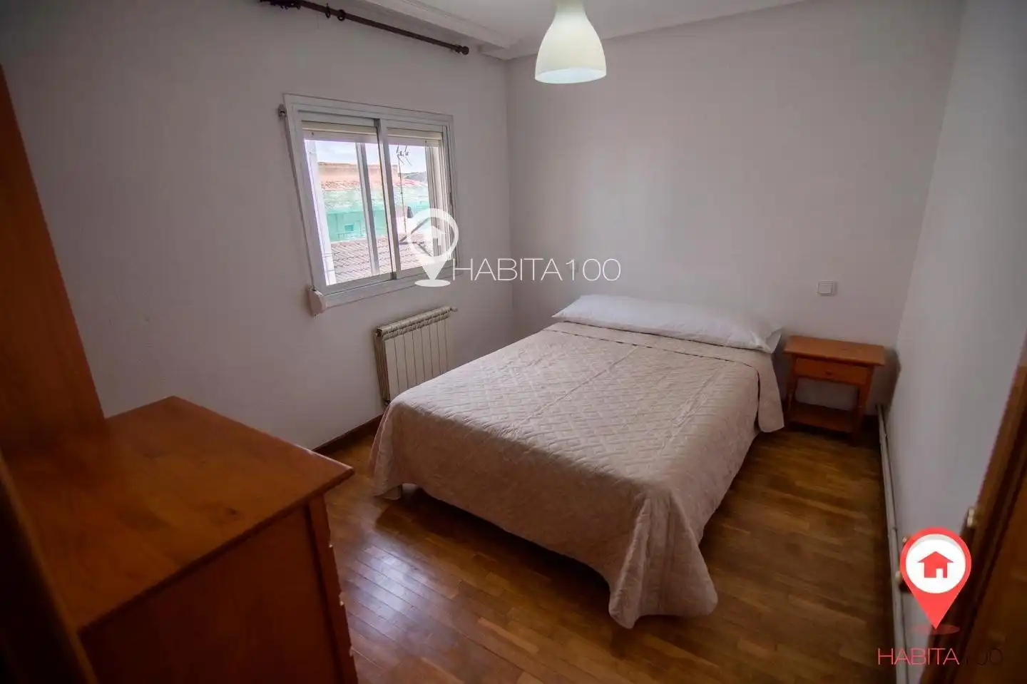 Habitación de Piso en venta en Cuenca con Calefacción, Terraza y Trastero