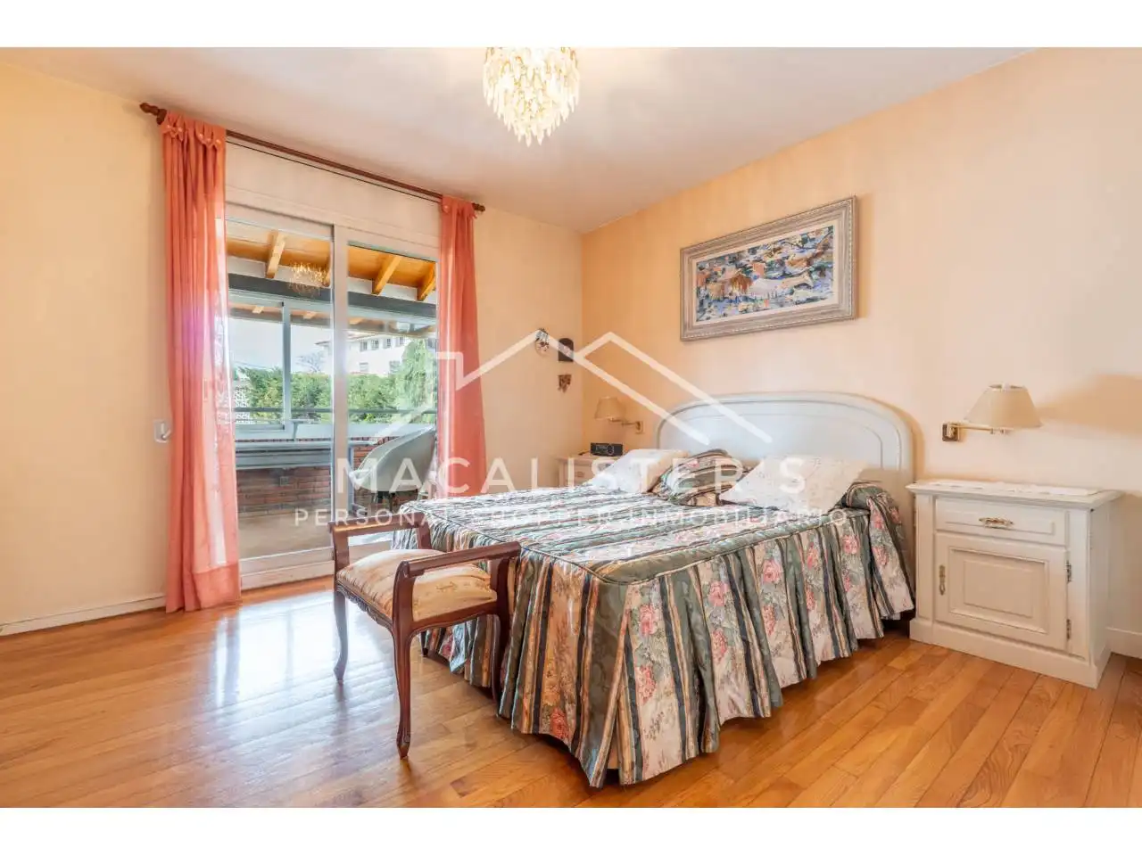 Bedroom of Houses for sale in El Masnou  with Heating, Private garden and Terrace