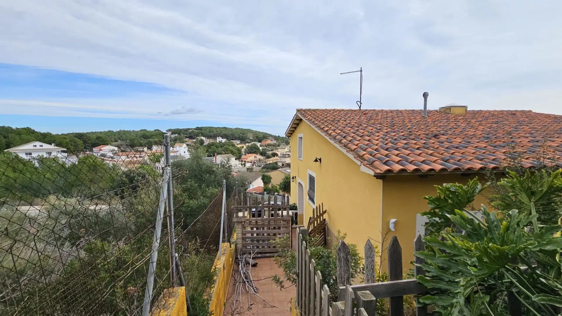 Vista exterior de Casa o chalet en venta en El Vendrell con Jardín privado