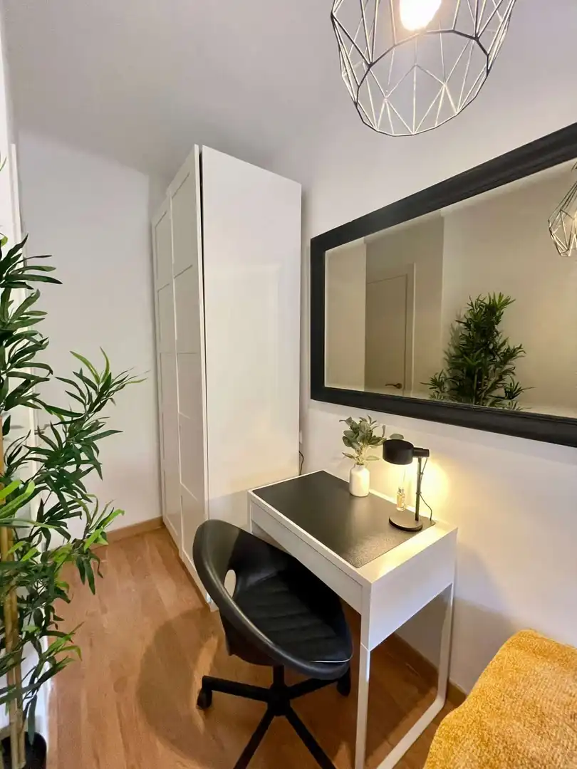 Habitación de Piso para compartir en Madrid con Aire acondicionado, Terraza y Amueblado