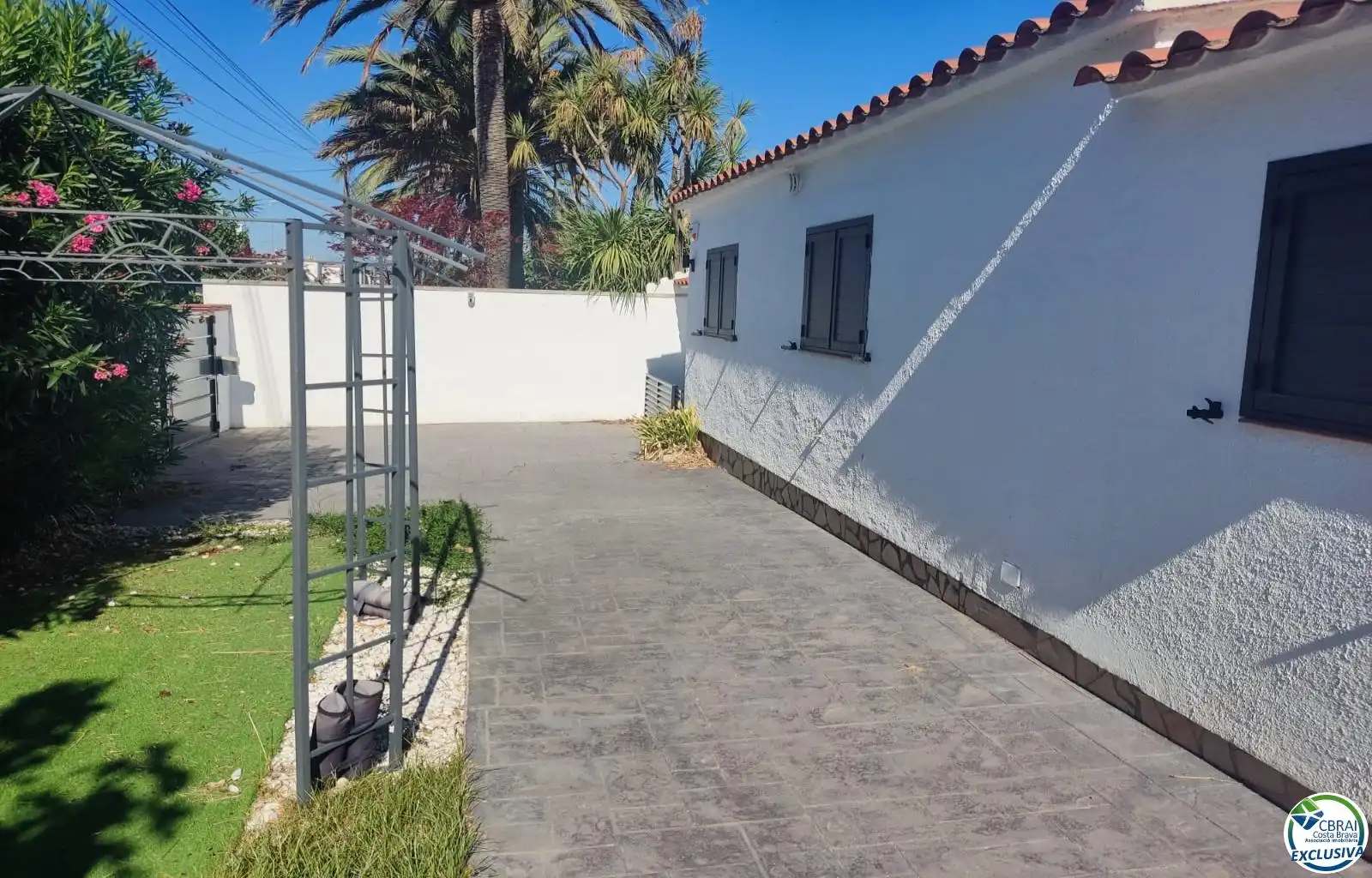 Detached house with pool for sale in Calle Peni 62A, imagen 2