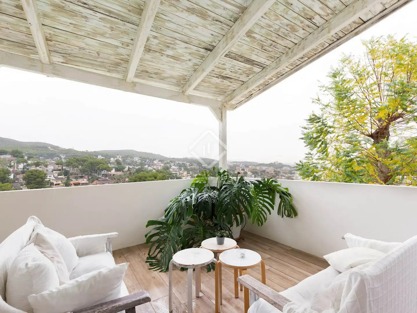 Detached house with terrace for sale in Montmar, imagen 10