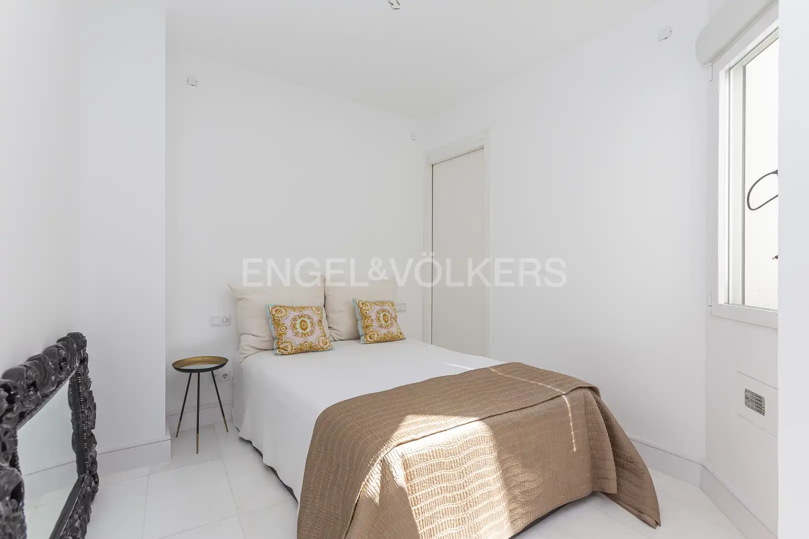 Bedroom of Attic for sale in Madrid  with Air Conditioner, Heating and Terrace