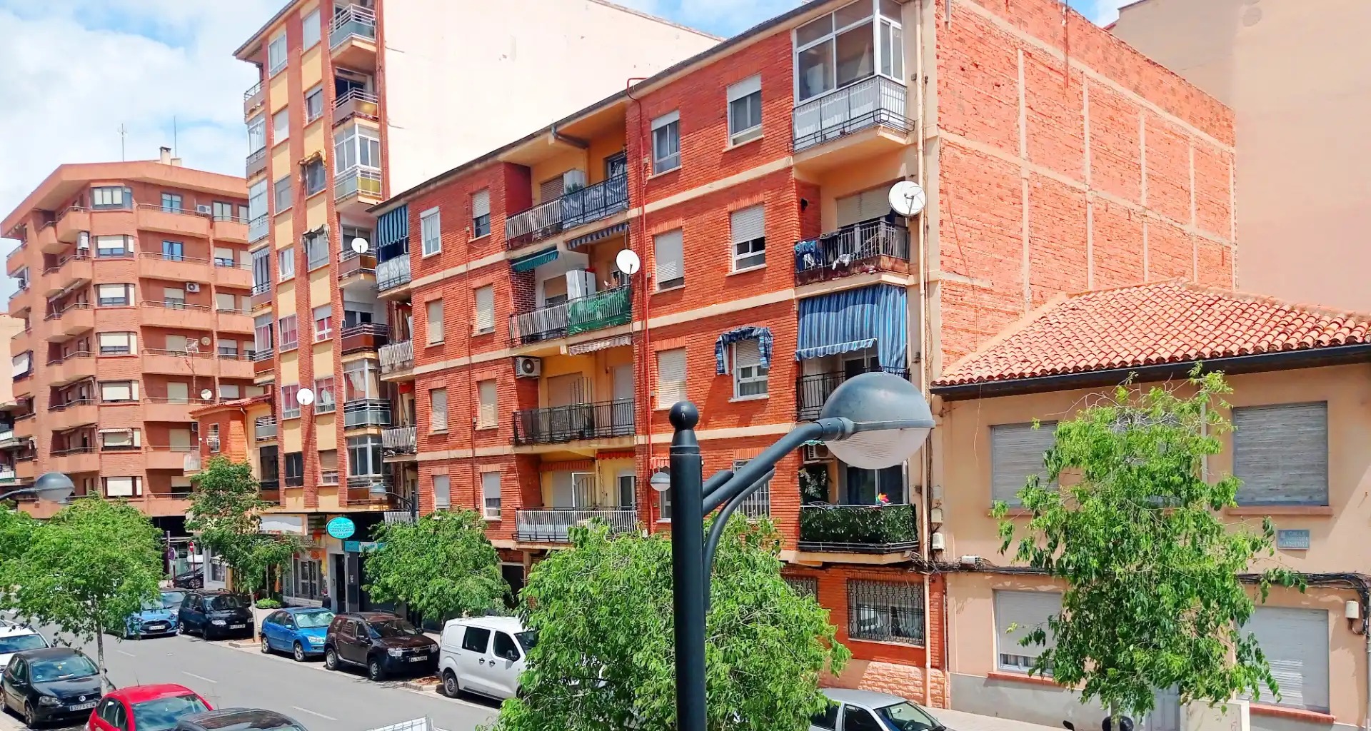 Vista exterior de Pis en venda en Albacete amb Aire condicionat, Calefacció i Traster