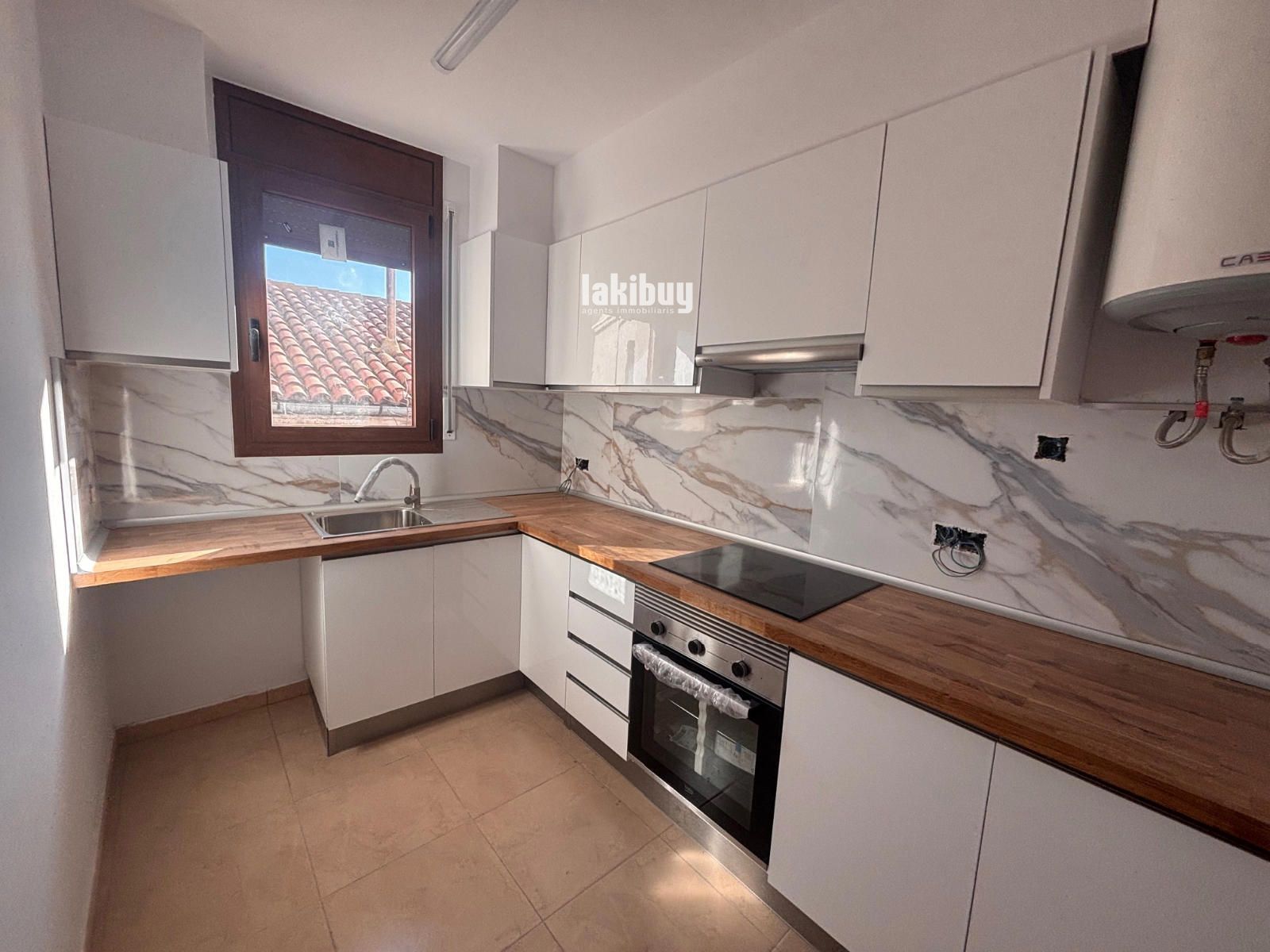 Cuina de Pis en venda en Bellpuig amb Calefacció i Terrassa