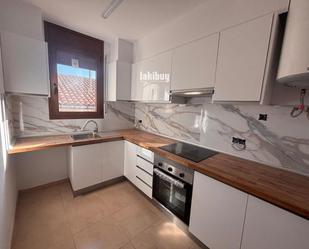 Cuina de Pis en venda en Bellpuig amb Calefacció i Terrassa