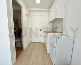 Kitchen of Flat to rent in  Valencia Capital  with Air Conditioner, Heating and Furnished