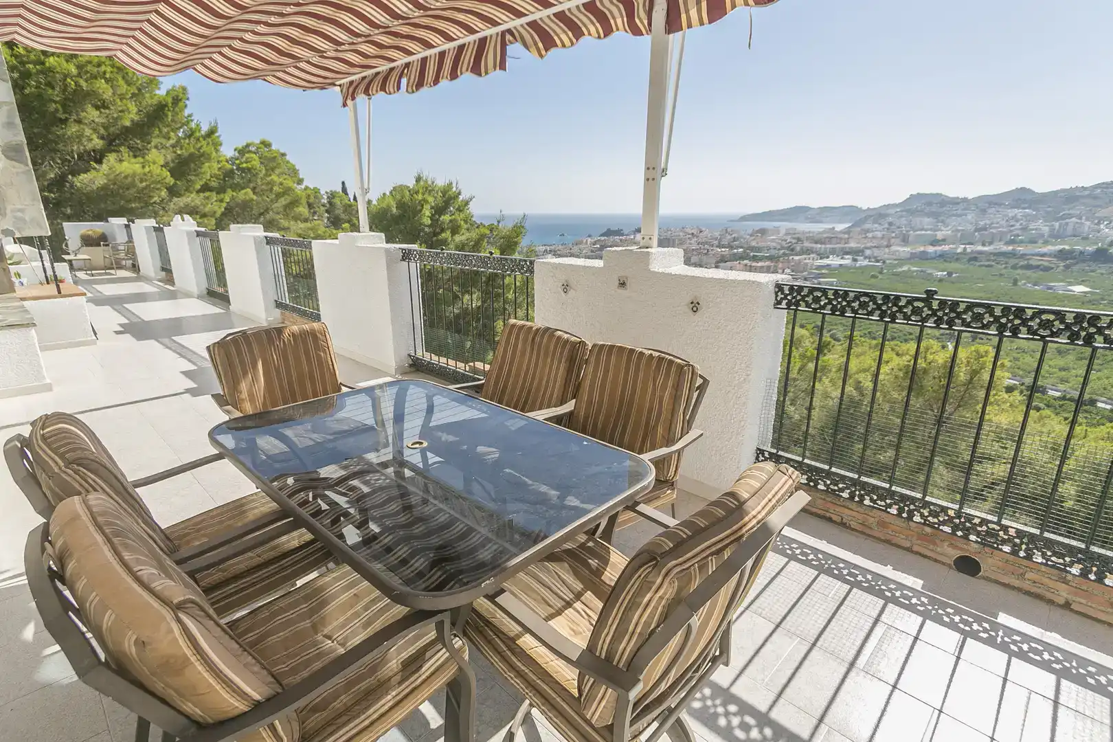Terraza de Casa o chalet en venta en Almuñécar con Aire acondicionado y Piscina