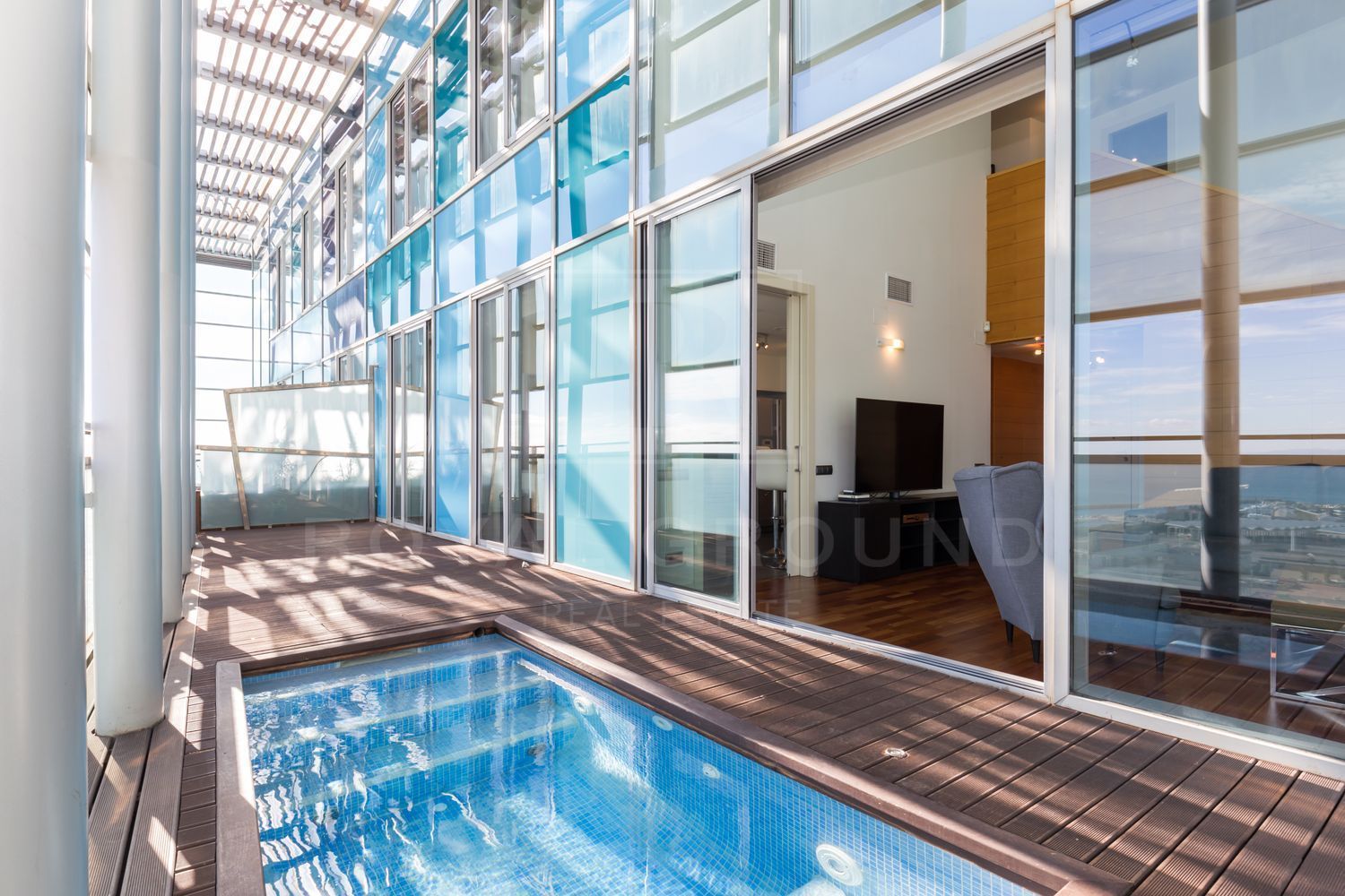 Piscina de Àtic de lloguer en  Barcelona Capital amb Aire condicionat, Jardí privat i Terrassa