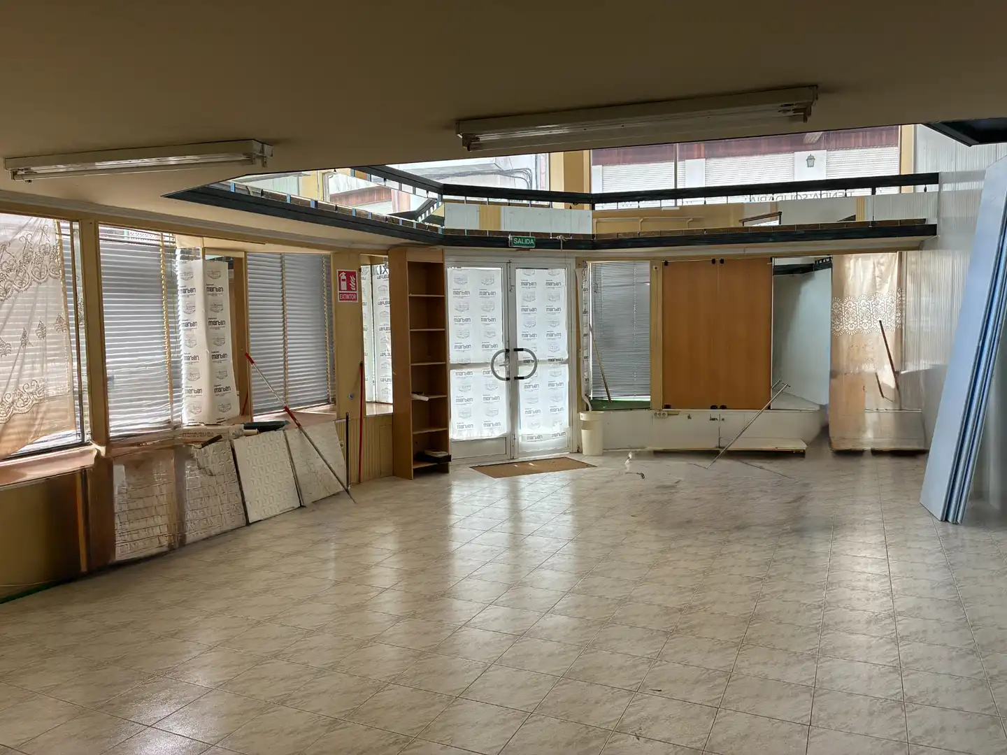 Local comercial en venta en Rúa San Roque 13