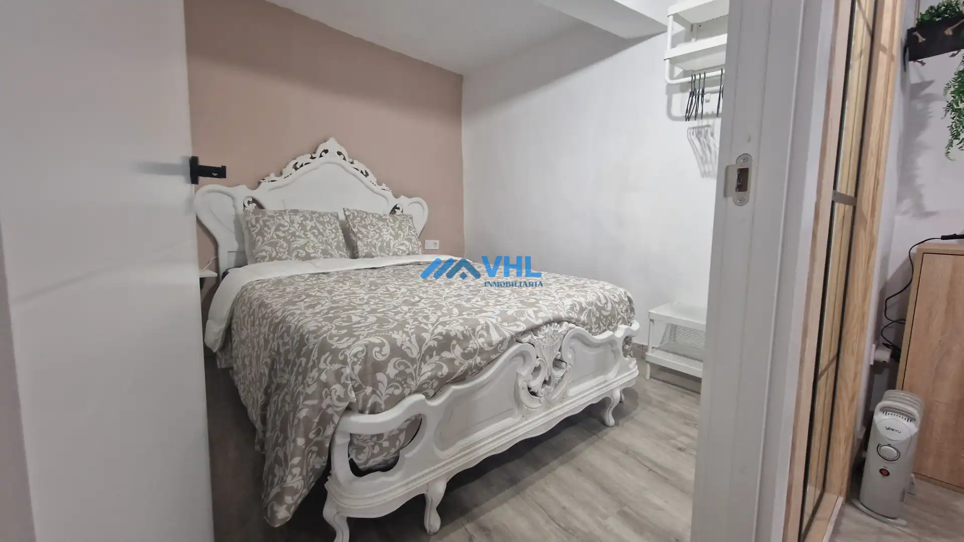 Bedroom of Apartments for rent in Castro-Urdiales  with Furnished