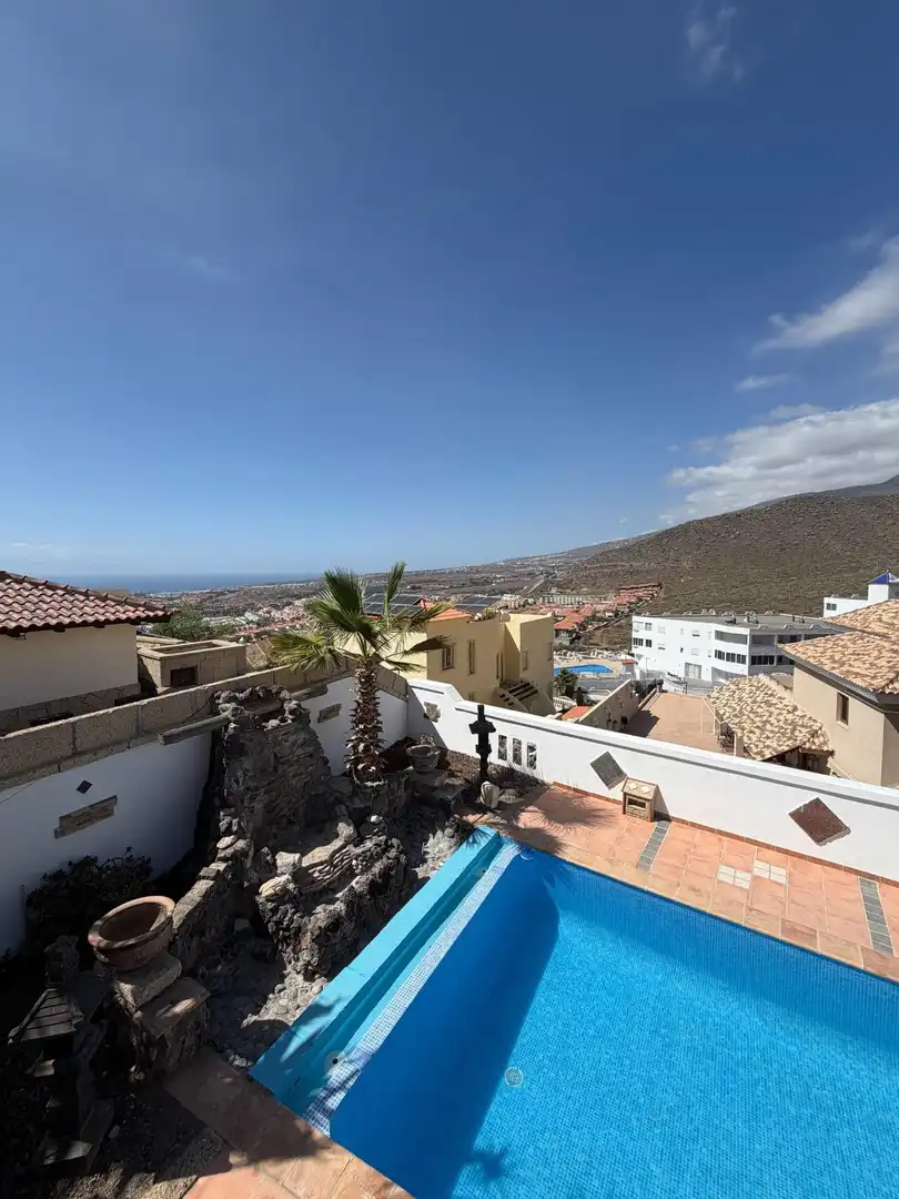 Detached house with terrace for sale in Costa Adeje