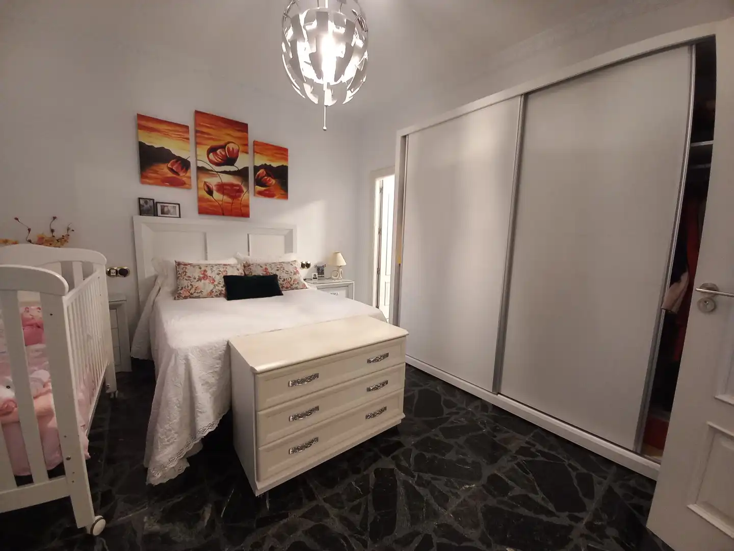 Bedroom of Houses for sale in Úbeda  with Air Conditioner, Terrace and Storage room