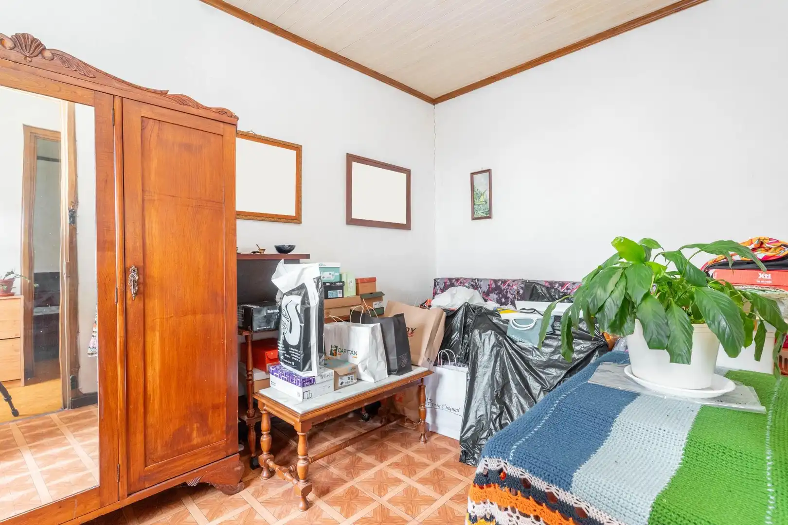 Habitación de Casa o chalet en venta en Viveiro