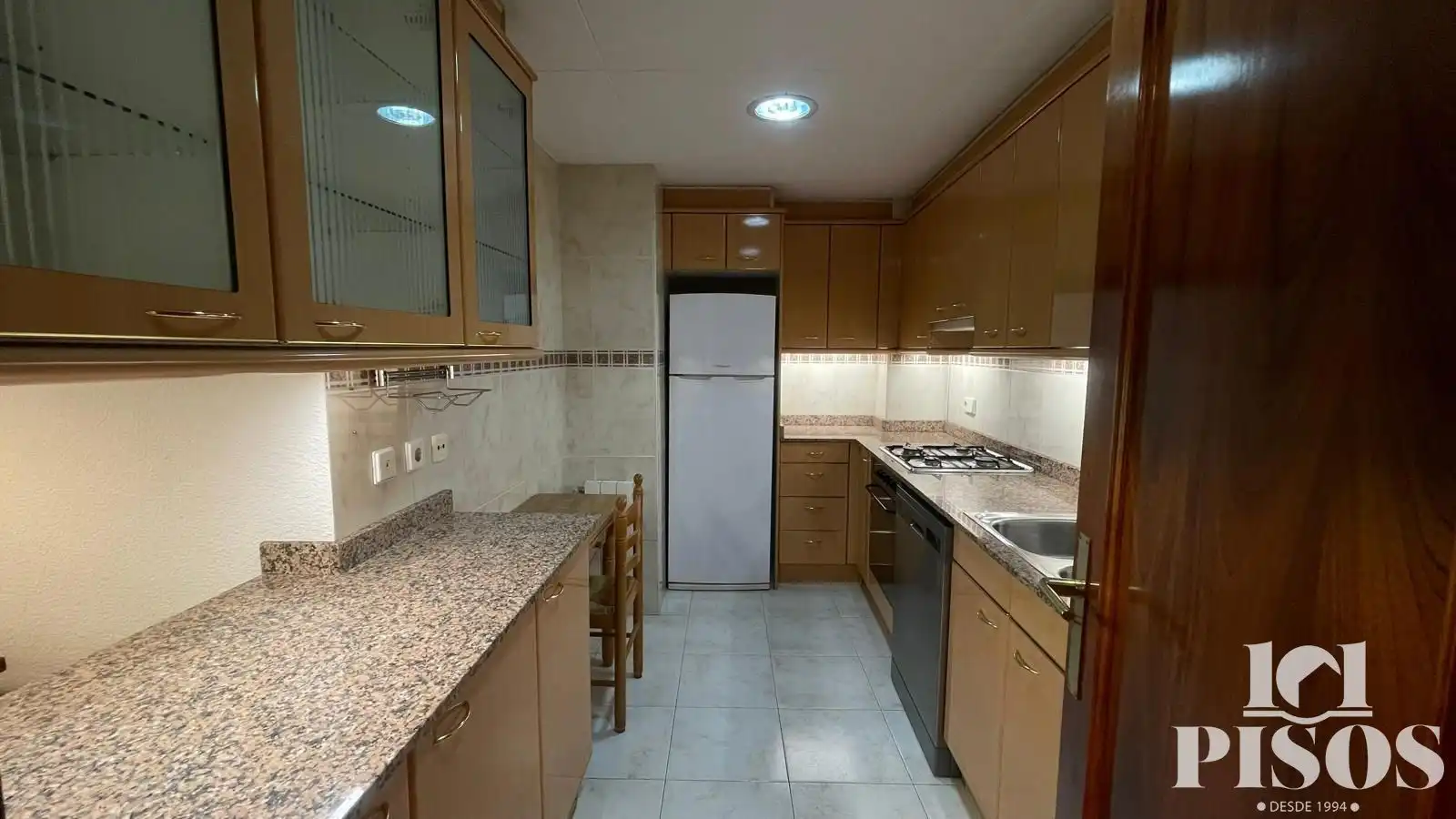 Cocina de Piso de alquiler en Sant Cugat del Vallès con Calefacción, Parquet y Terraza