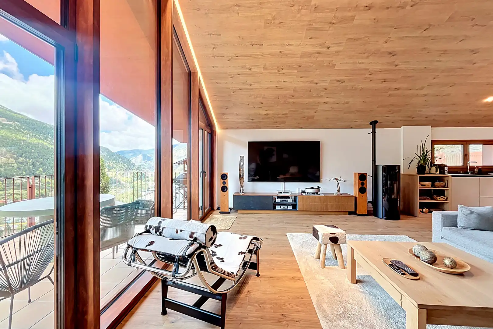 4-bedroom chalet for sale in El Tarter, Canillo · 7 of 60