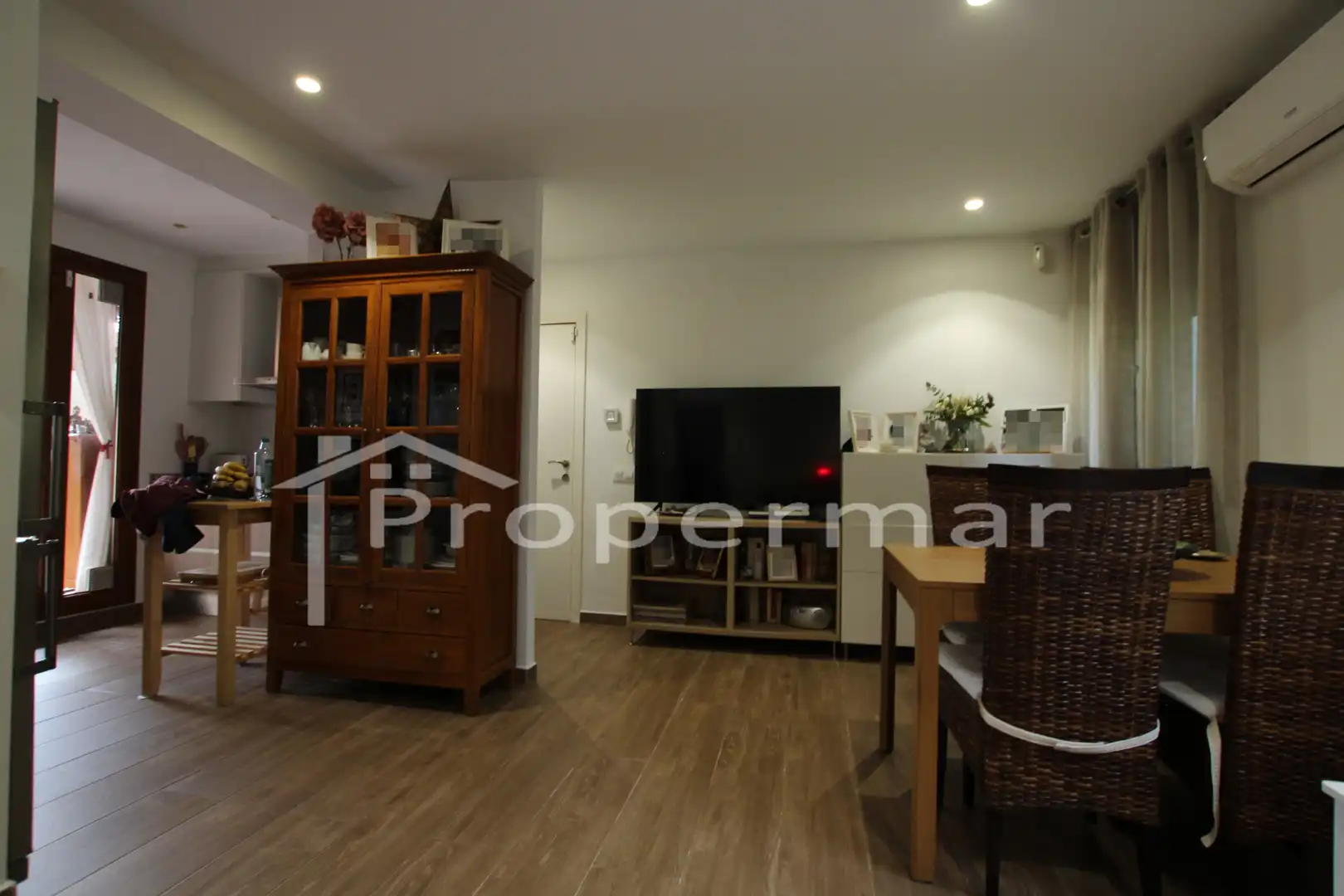 Ground floor for sale in Mataró  with Air Conditioner, Heating and Private garden