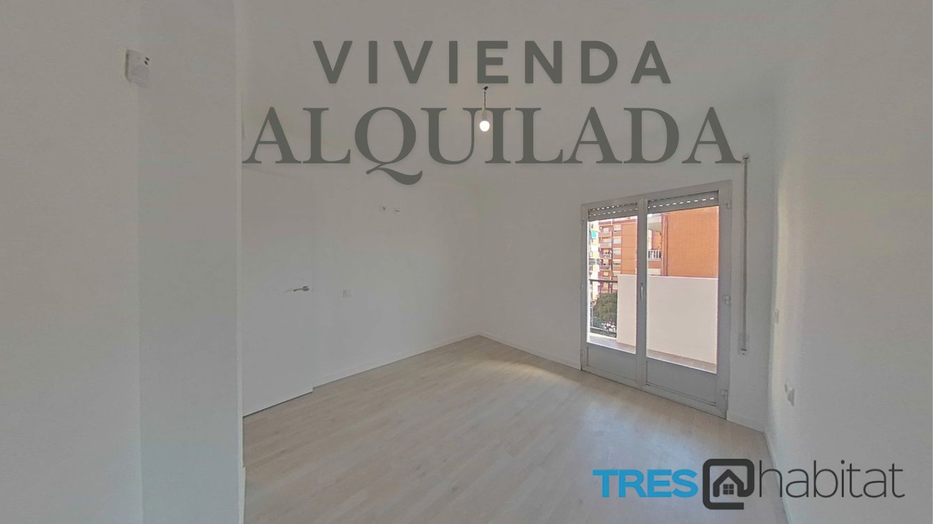 Bedroom of Flat for sale in Badalona  with Oven and Balcony
