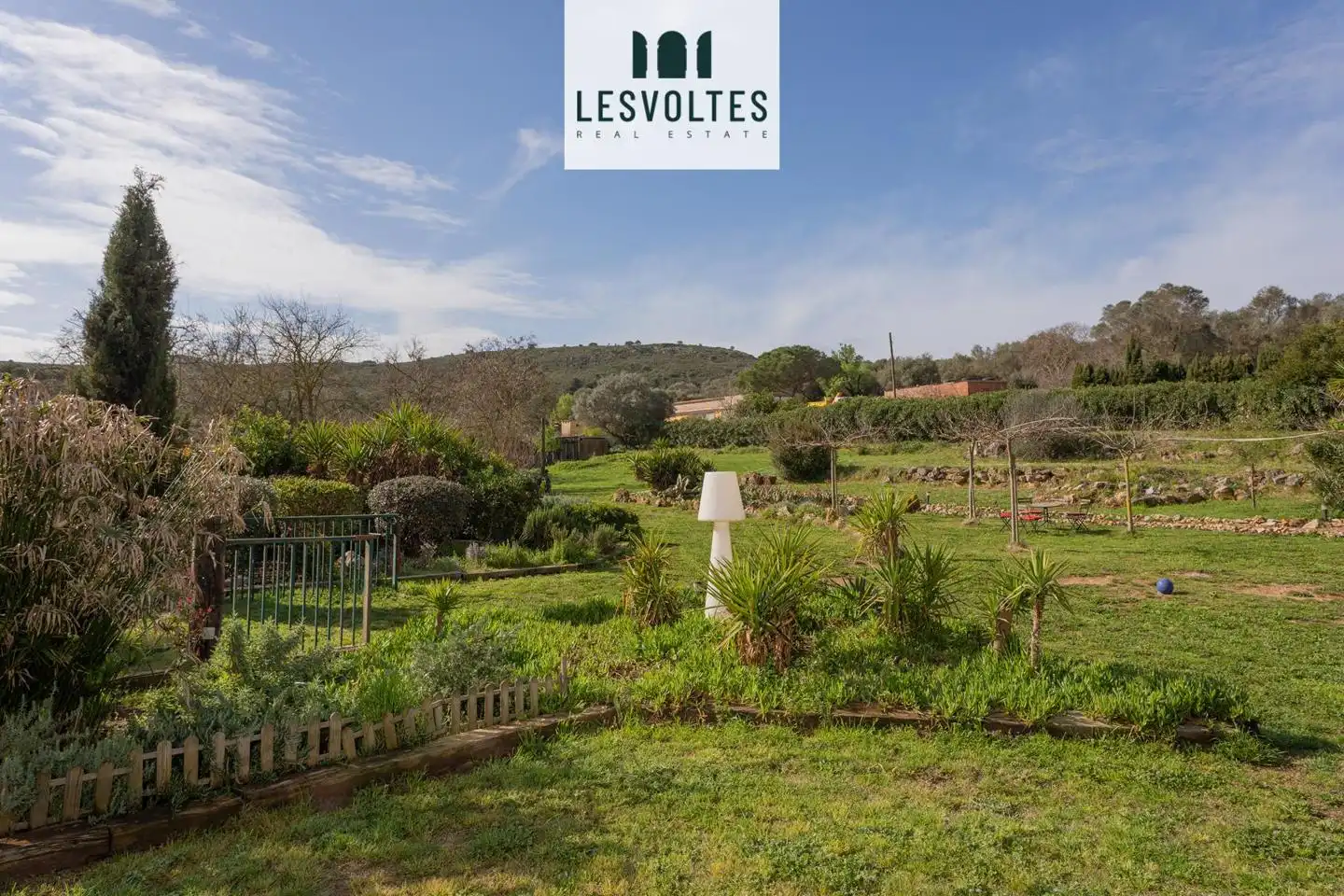 Casa o chalet en venta en Bellcaire d'Empordà con Calefacción, Jardín privado y Parquet