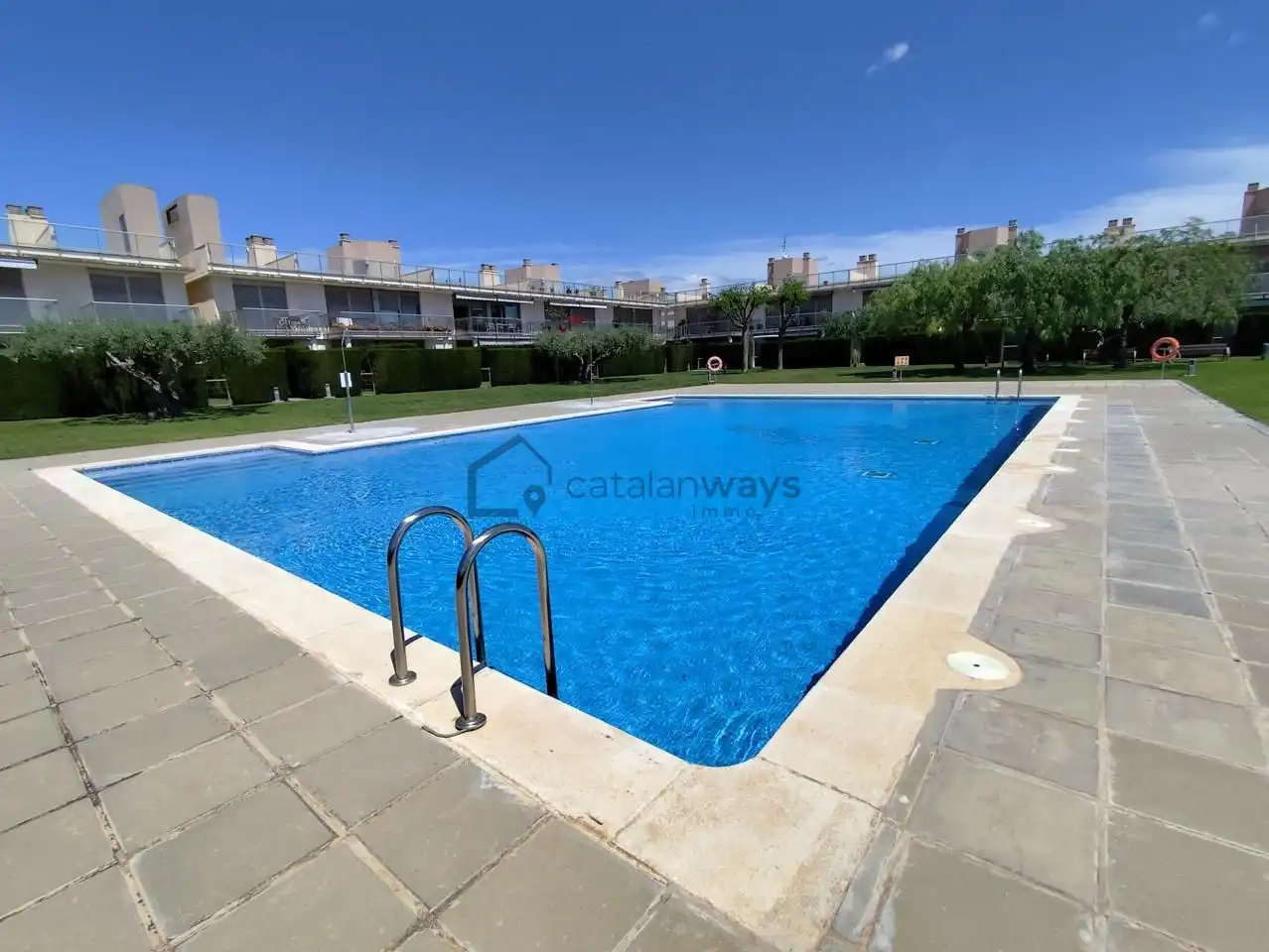 Piscina de Pis en venda en L'Ampolla amb Aire condicionat i Terrassa