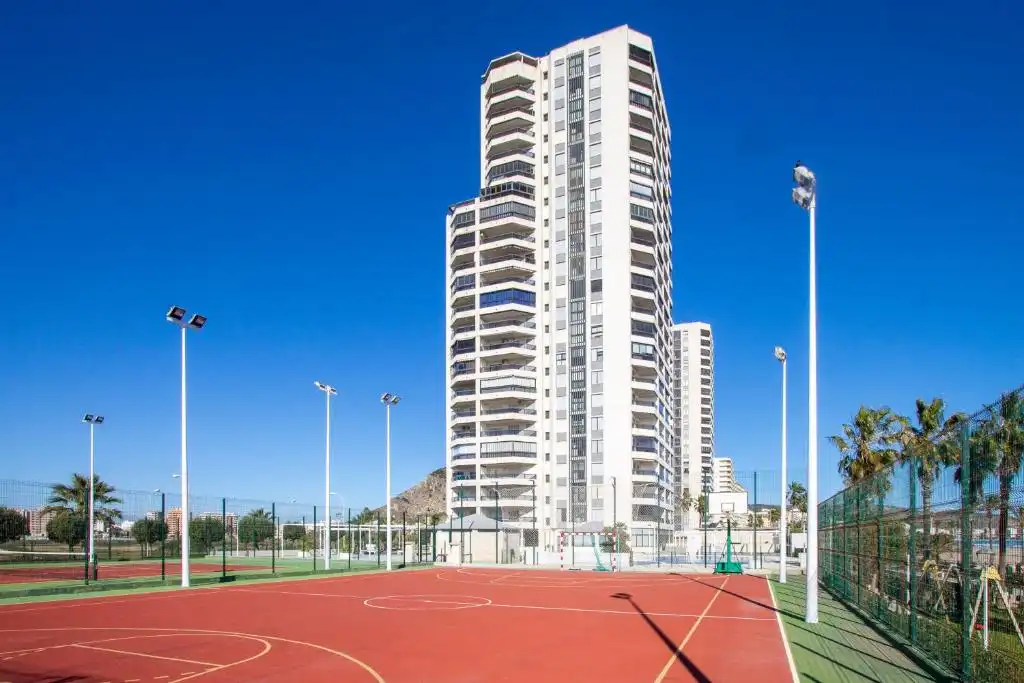 Vista exterior de Apartament de lloguer en Cullera amb Aire condicionat, Terrassa i Moblat