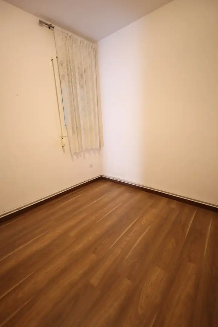 Habitación de Piso en venta en Barcelona con Calefacción y Balcón