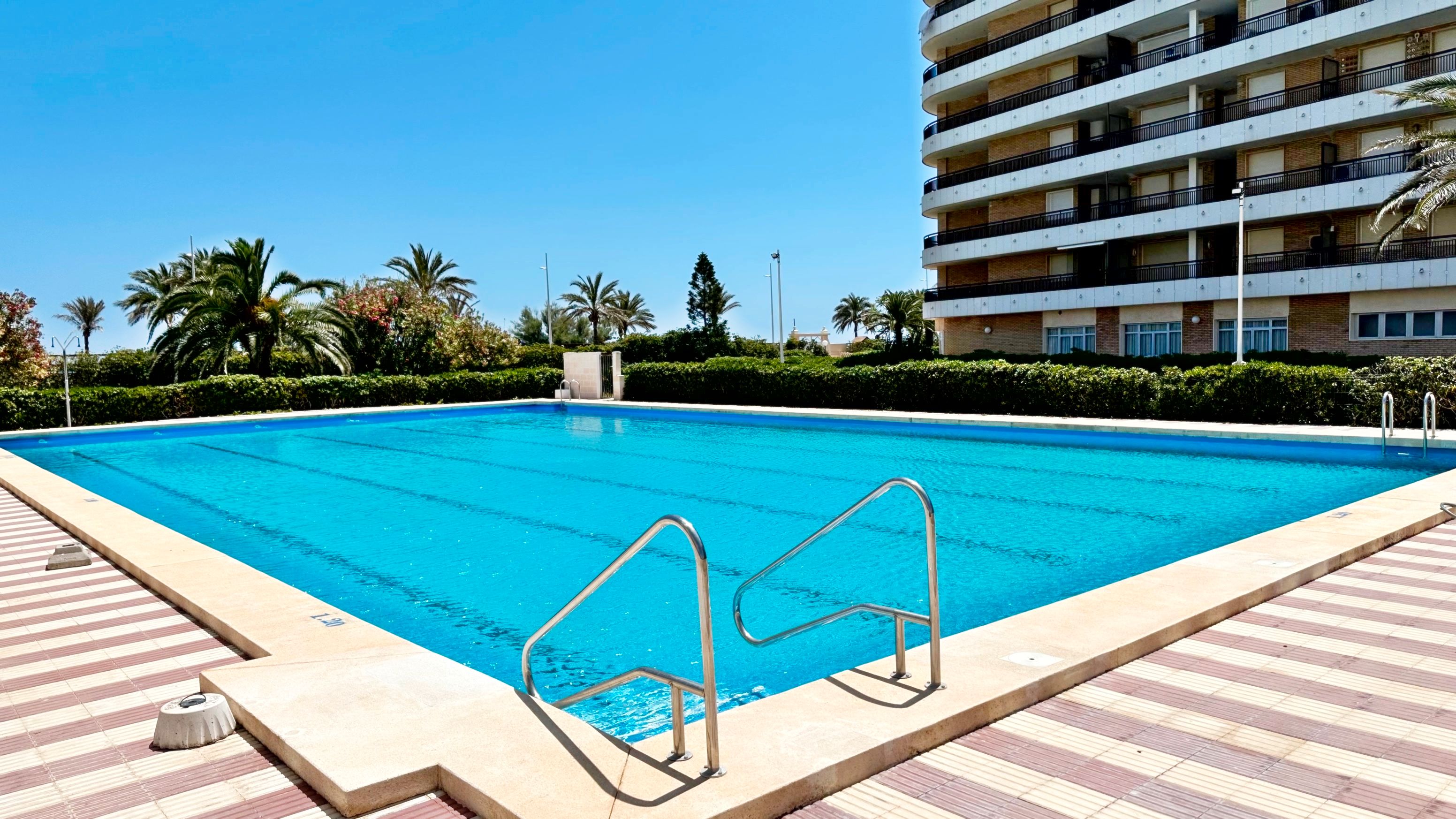 Swimming pool of Apartment to rent in Gandia  with Terrace, Furnished and Oven