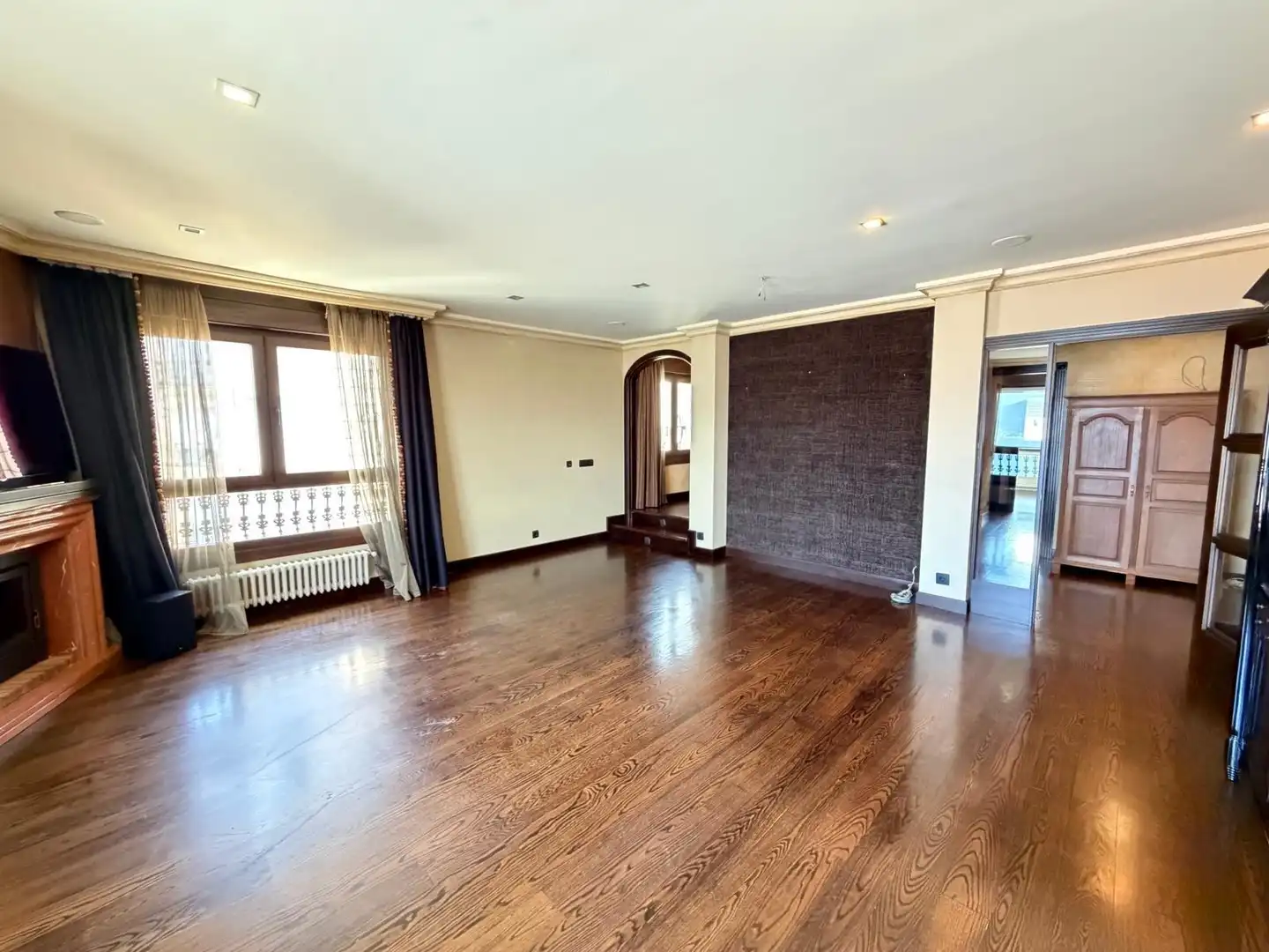 Wohnzimmer von Dachboden zur Miete in Vigo  mit Heizung, Parkett und Terrasse
