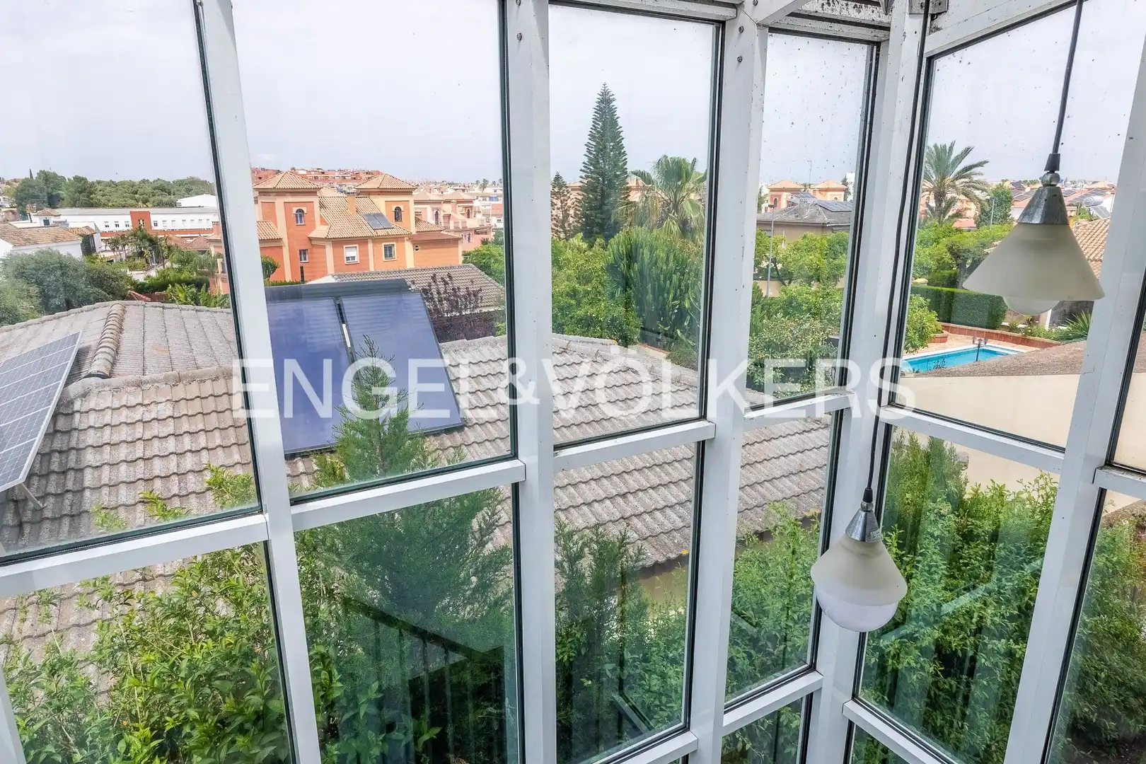 Terrassa de Casa o xalet en venda en Dos Hermanas amb Calefacció