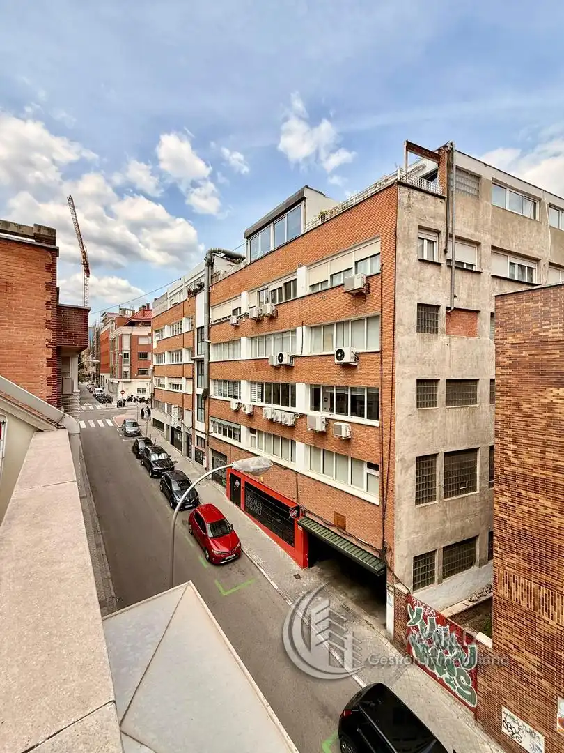 Außenansicht von Dachboden zum Verkauf in Madrid mit Klimaanlage, Heizung und Terrasse