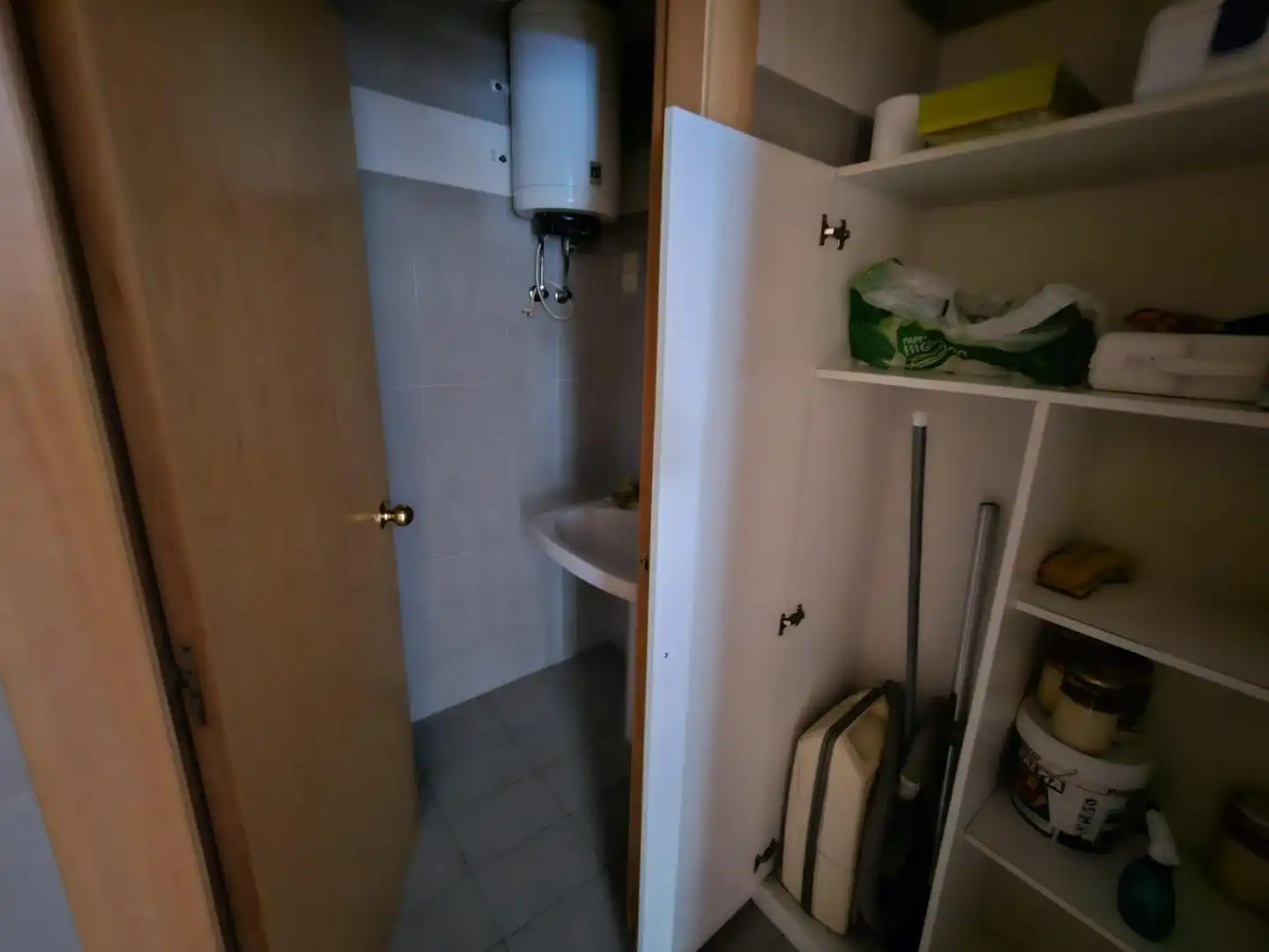 Baño de Oficina de alquiler en Ponferrada con Terraza y Amueblado