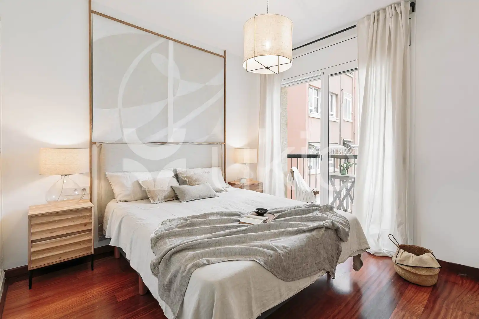 Habitación de Apartamento de alquiler en Barcelona con Aire acondicionado, Calefacción y Amueblado