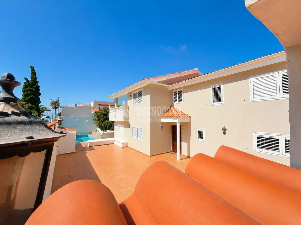 Vista exterior de Casa o chalet en venta en Candelaria con Aire acondicionado, Jardín privado y Terraza