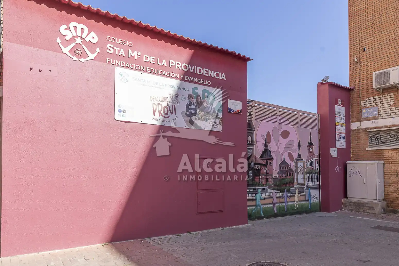 Vista exterior de Piso en venta en Alcalá de Henares con Aire acondicionado, Calefacción y Terraza