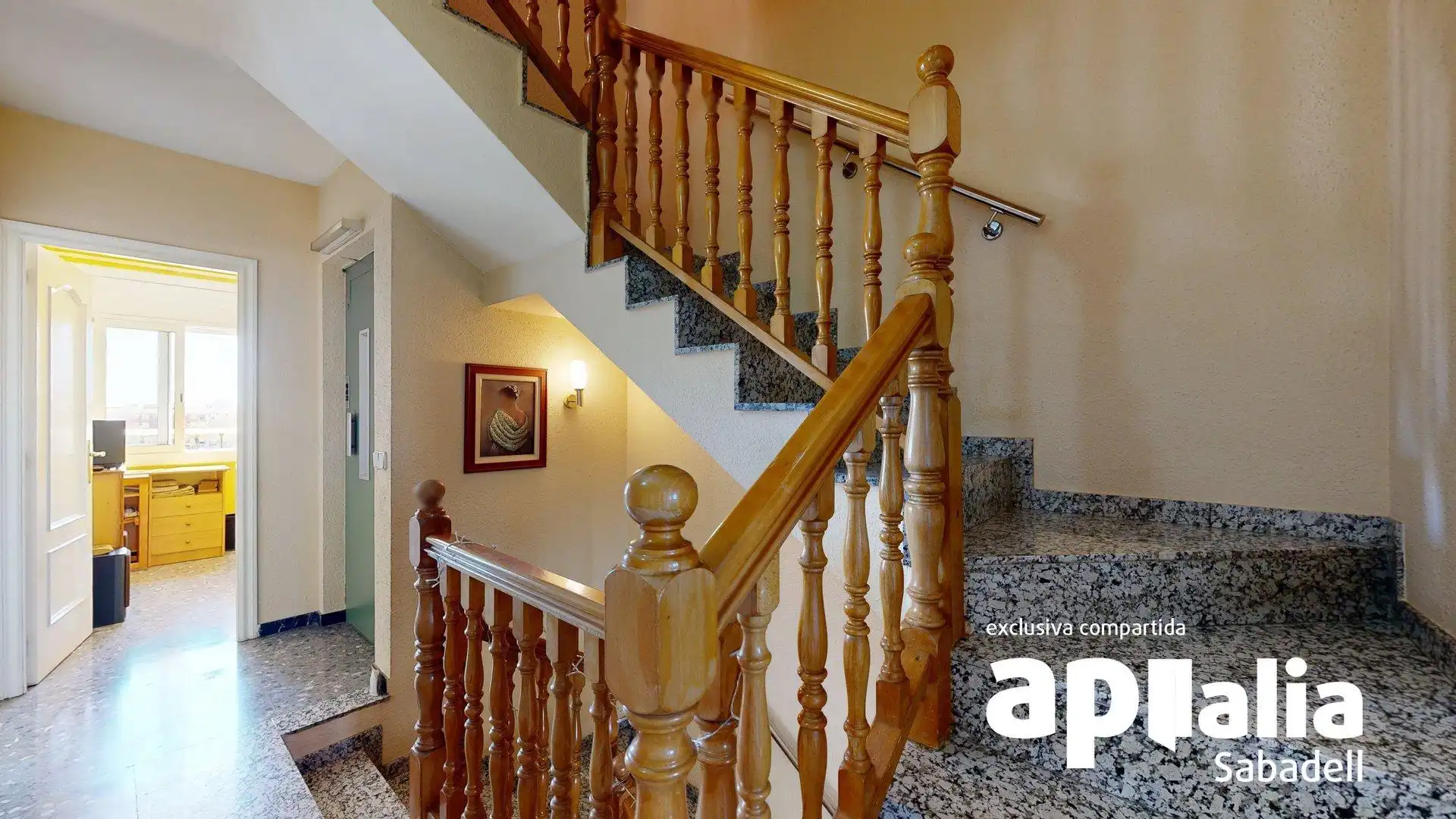 Casa adosada en venta en Barberà del Vallès con Calefacción, Terraza y Balcón