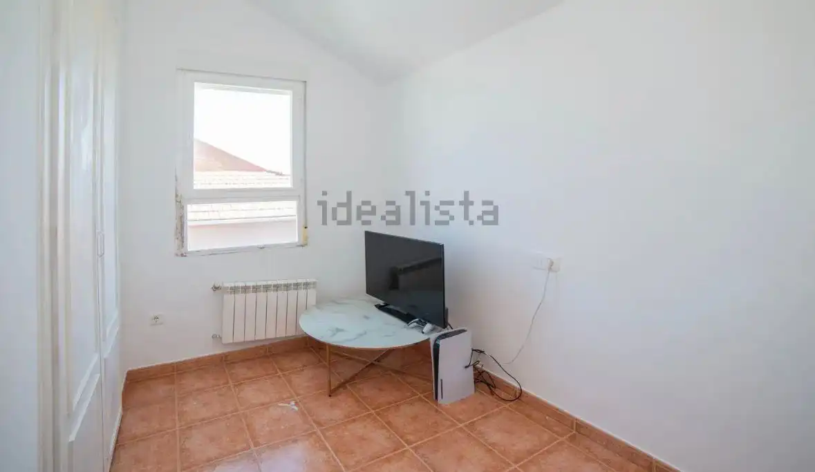 Dormitori de Casa o xalet en venda en Las Ventas de Retamosa amb Aire condicionat, Calefacció i Jardí privat