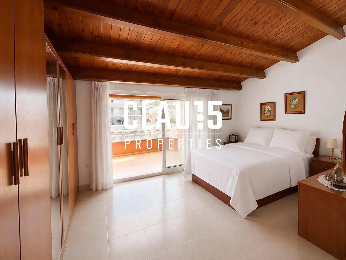 Habitación de Ático en venta en Canet de Mar con Aire acondicionado, Calefacción y Balcón