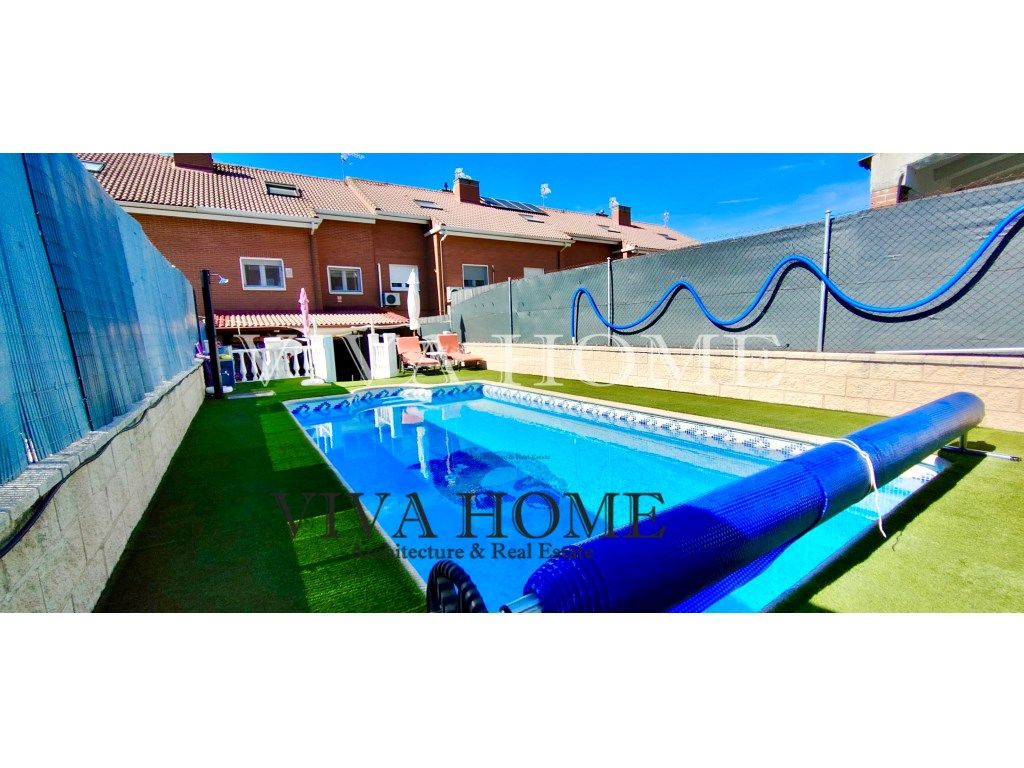 Piscina de Casa o xalet en venda en Rivas-Vaciamadrid