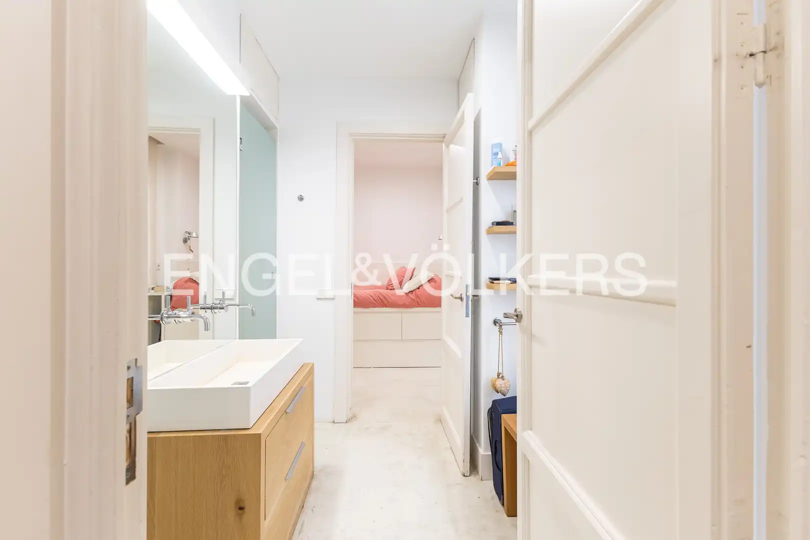 Baño de Piso de alquiler en Madrid con Aire acondicionado, Calefacción y Parquet