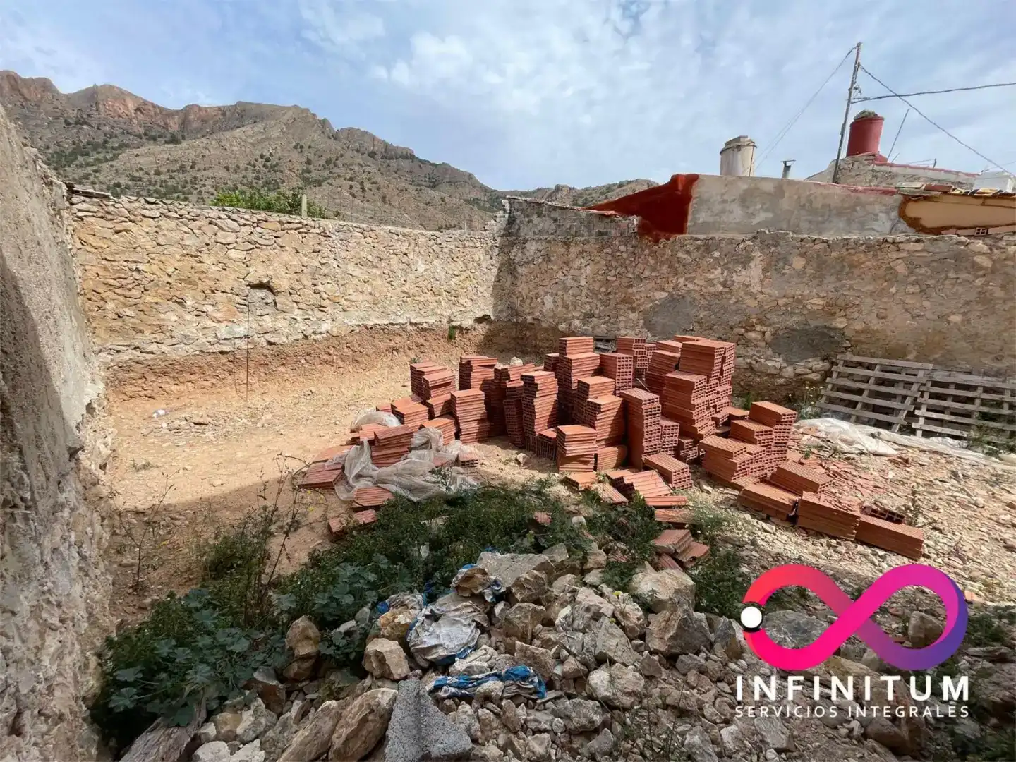 Casa o xalet en venda en Orihuela amb Jardí privat
