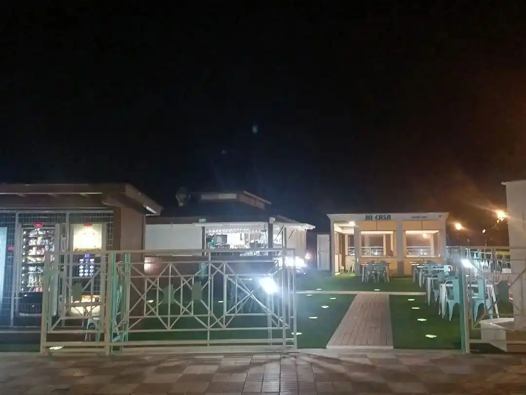 Local en venta en Arroyo del Ojanco con Parquet, Terraza y Amueblado